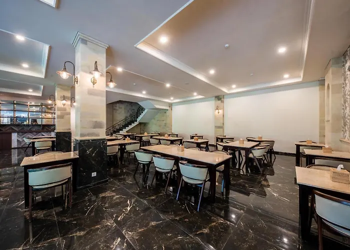 Hotel Taman Prakerti Bhuana 4*