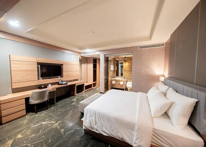 Taman Prakerti Bhuana Hotel 4*